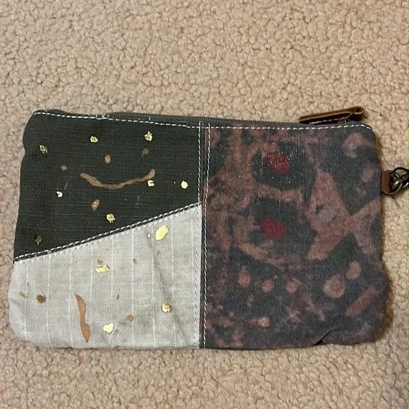 NWT Uchi Hattie Gold Splattered Canvas Wristlet Recycled Clutch Leather Metallic - Picture 8 of 12